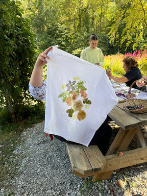 Flower Pounding Towel Workshop